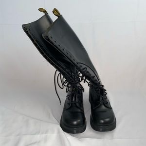 Dr. Martens Vintage Lace-Up Calf Boots NWOT